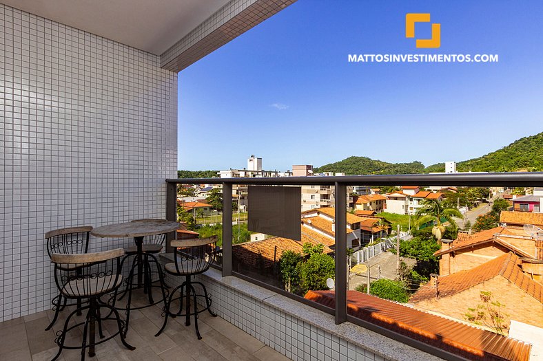 APARTAMENTO EM BOMBINHAS CENTRO