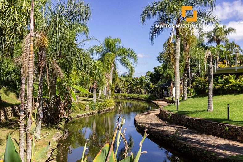 Casa com piscina de borda infinita no Condomínio Panorâmico